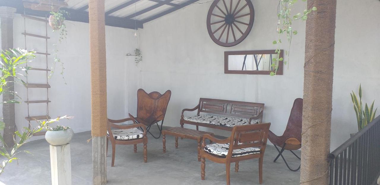 Villa No34 Хикадува Екстериор снимка