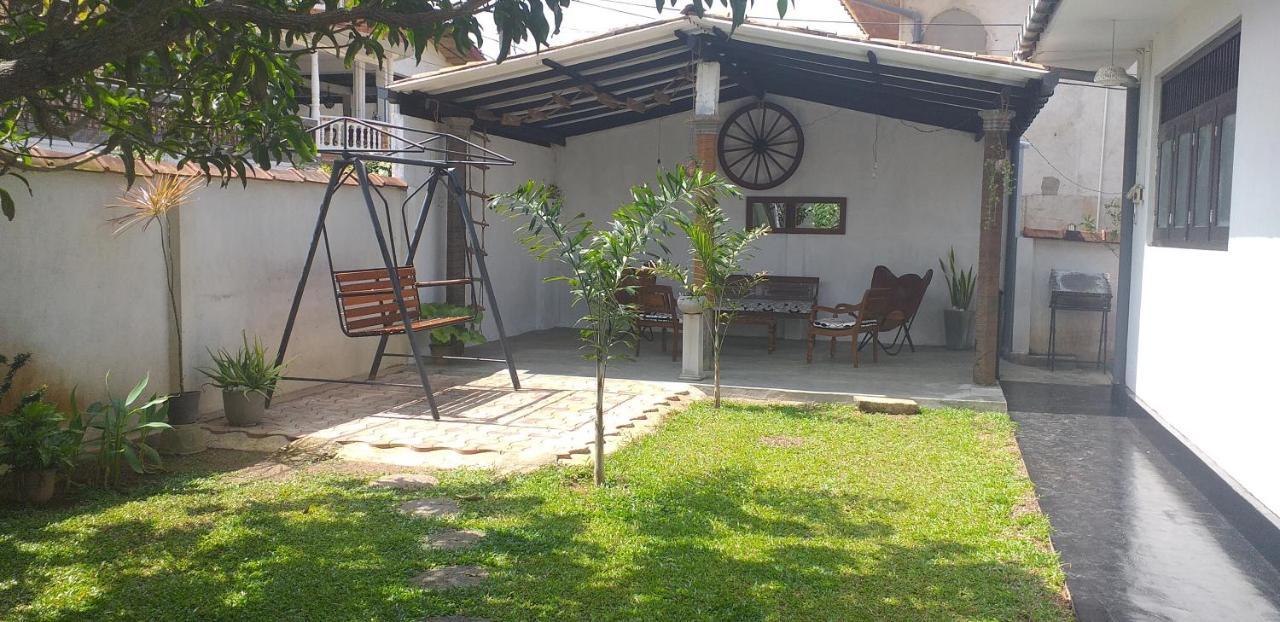 Villa No34 Хикадува Екстериор снимка